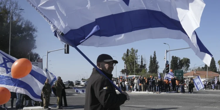 Cer sute de prizonieri vii în schimbul a patru ostatici morți