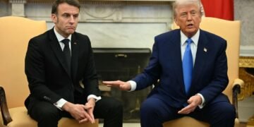 Macron: „Această pace nu trebuie să însemne o capitulare a Ucrainei”