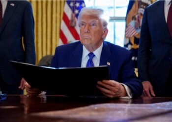 Trump nu pune taxe pe 1 aprilie, din superstiție