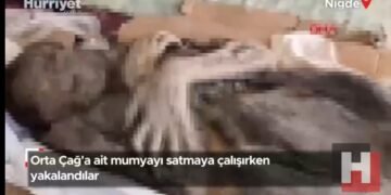 Au pus sechestru pe o mumie din Evul Mediu. Șase arestați!