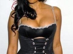 O fostă vedetă locuiește în mașină de trei ani