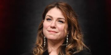 O celebră actriță a murit la 43 de ani. Boala care i-a fost fatală!