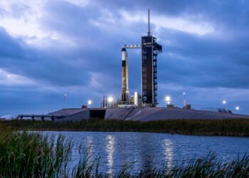 Fram2 duce astăzi în spațiu un miliardar de criptomonede