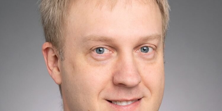 Senator arestat după ce și-a dat întâlnire cu o minoră