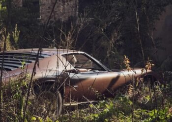 Lamborghini Miura SV din 1972: O legendă ascunsă timp de 40 de ani!