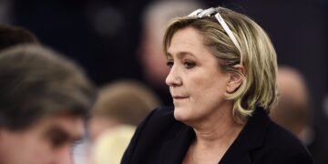 Pas pentru interzicerea candidaturii lui Marine LePenn