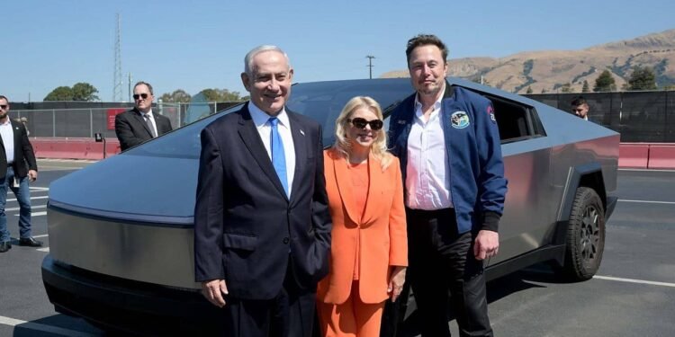 Premierul israelian, mână salvatoare pentru Tesla