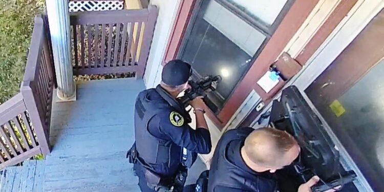 Tot mai multe cazuri de ‘Swatting’ au alertat FBI