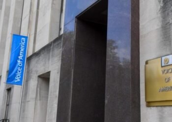 Jurnaliștii de la Vocea Americii și Europa Liberă, puși pe liber