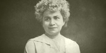 Doar 77 de ani de când femeile românce au drept de vot