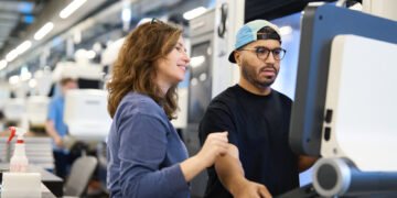 Apple investește 500 de miliarde de dolari în SUA pentru producție și inovație