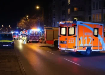 A intrat cu mașina în mulțime