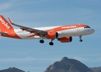 Pilot suspendat după ce a pus în pericol 190 de pasageri