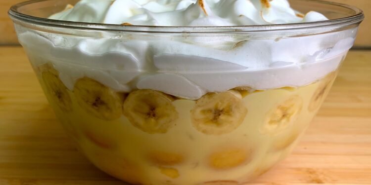 Budincă de banane cu bezea, nimic mai simplu