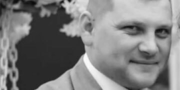 S-a electrocutat în solar. Doi copii au rămas orfani!