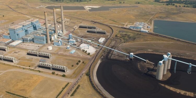 Promite „să producă energie cu cărbune frumos și curat”