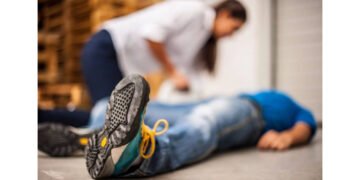 Muzica și filmele care promovează consumul de droguri vor fi interzise tinerilor