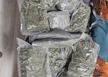 Casa unui polițist, raiul consumatorilor de droguri