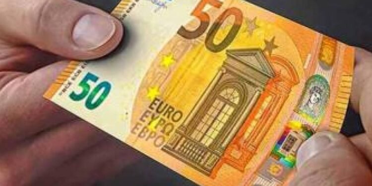 Comedia penală cu bani falși pe TikTok s-a terminat cu condamnare