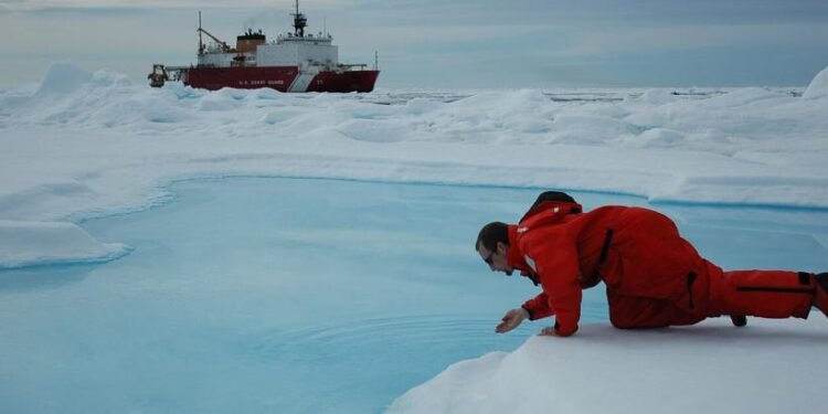 Sateliții au semnalat dispariția unei insule