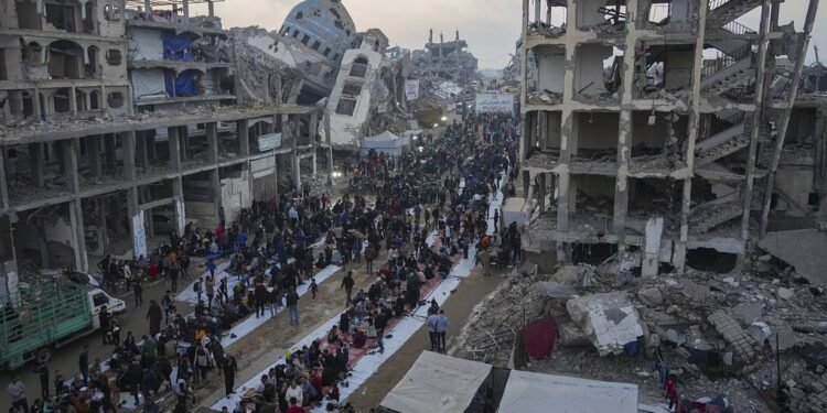 Israel, noi atacuri masive în Gaza. Sute de victime!