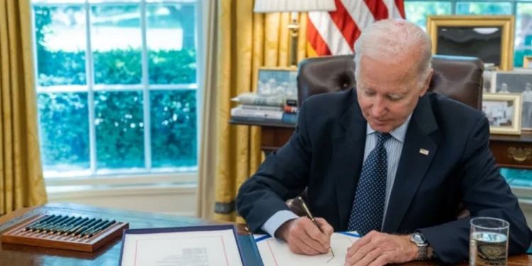 Scandal legat de semnătura lui Joe Biden