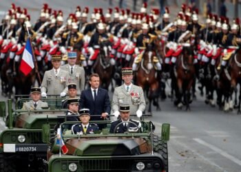 Macron, deschis privind crearea unui scut nuclear european de către Franța