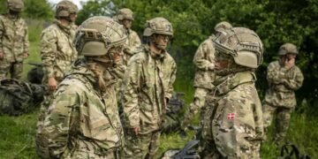 Armată obligatorie pentru femei într-o țară europeană