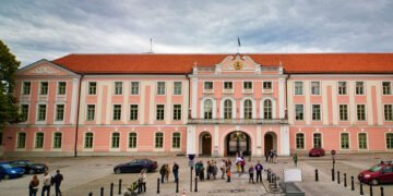 Cum sunt împiedicați rușii să candideze în Estonia