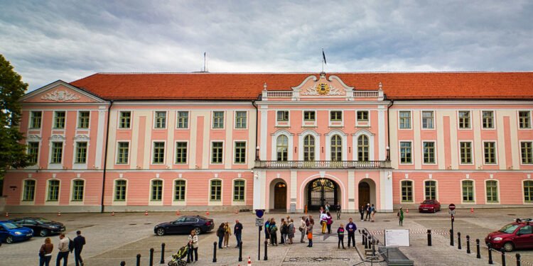 Cum sunt împiedicați rușii să candideze în Estonia