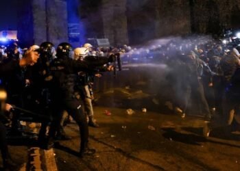 Aproape 350 de arestări în Turcia. Protestele continuă!