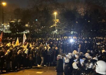 Protestele se extind în toată Turcia. Zeci de studenți arestați! – VIDEO