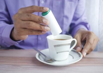 Studiu: Îndulcitorul artificial poate crește senzația de foame