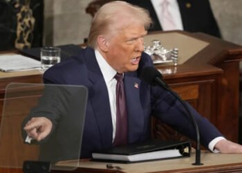 Donald Trump ordonă declasificarea dosarului FBI privind legăturile lui cu Rusia