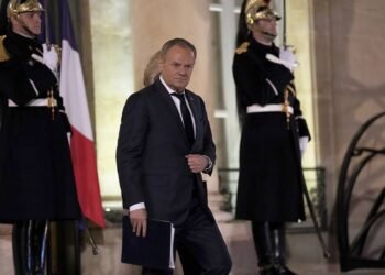 Tusk confirmă suspendarea ajutorului militar american prin Polonia