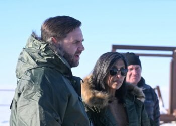 Cu ce mesaje a mers JD Vance în Groenlanda