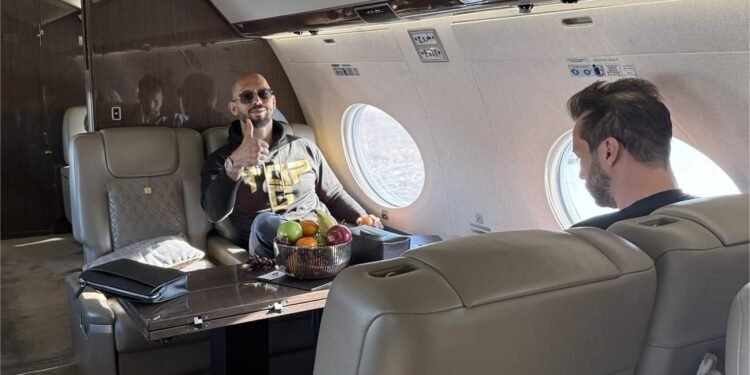 Zborurile fraților Tate, mai ieftine ca ale lui Iohannis