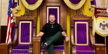 Emisarul lui Ciolacu a urinat pe noi toți