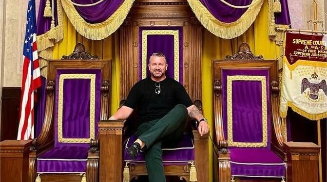 Emisarul lui Ciolacu a urinat pe noi toți