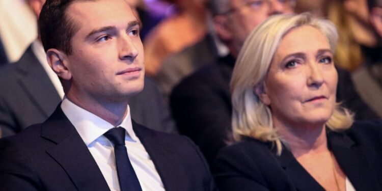 Cine este Jordan Bardella, posibilul succesor al lui Le Pen