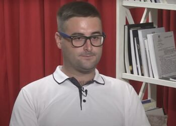 Jurnalist considerat agent rus, extrădat în Ucraina