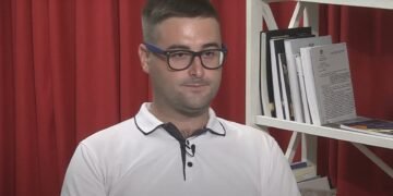 Jurnalist considerat agent rus, extrădat în Ucraina