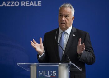 Grecia refuză returnarea migranților din Germania fără o distribuție echitabilă în UE