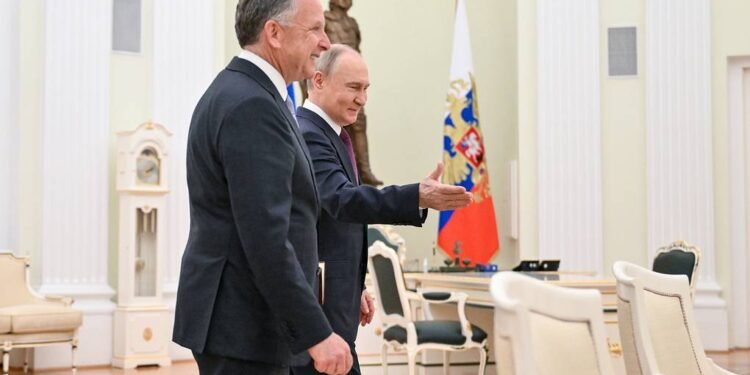 Putin a vorbit trei ore cu trimisul lui Trump