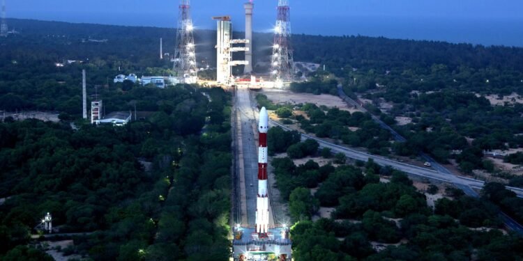 India lansează un „satelit spion” avansat