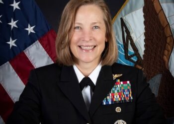 Anunță demiterea unui viceamiral