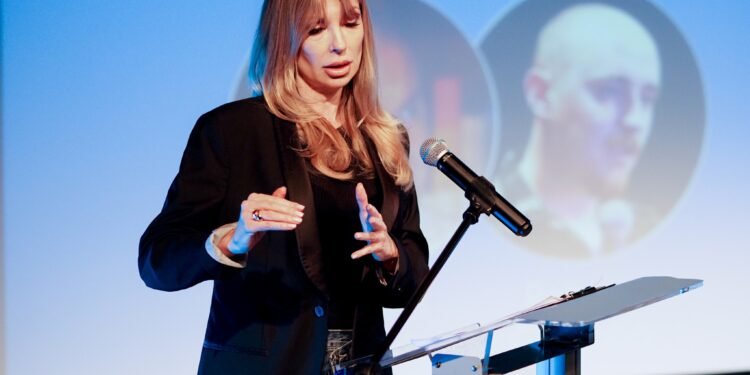 O senatoare a ieșit pozitiv la testul antidrog. Cum explică!