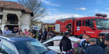 Gorj: Trei adulți și un copil, la spital