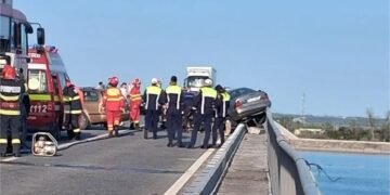 Accident pe pod, la Stoenești