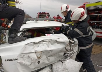 Coliziune a două TIR-uri cu un autoturism. Șoferi de vârsta pensionării!